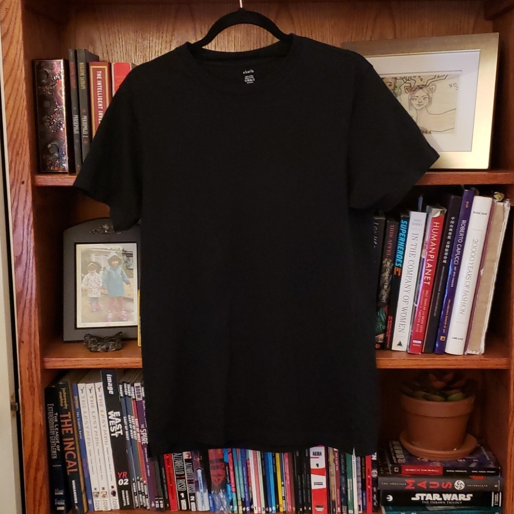 Xkarla black crew tee